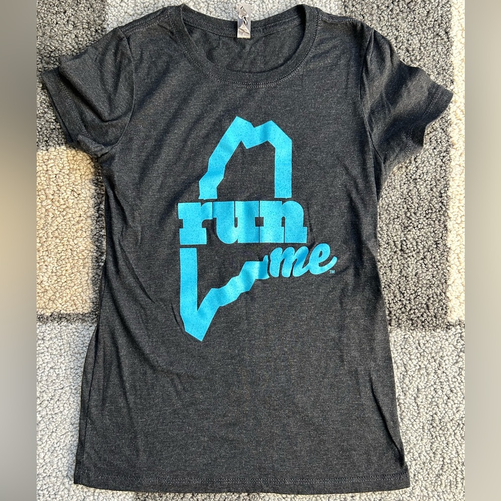 Women’s Maine running t shirt